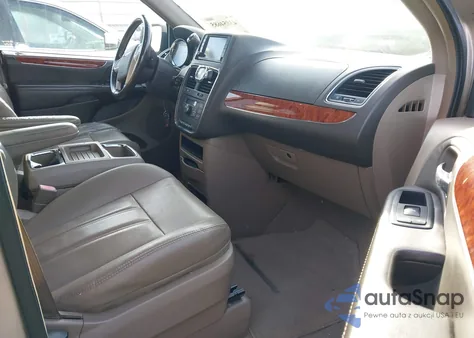 2015 Chrysler Town & Country Touring from USA, damaged, VIN 2C4RC1BG7FR654426